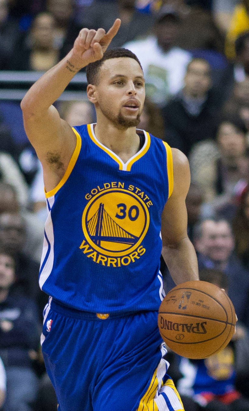 Steph Curry Running With Ball In One Hand Wallpaper