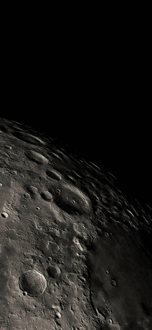 Close Snapshot Of Moon Surface Ios 12 Wallpaper