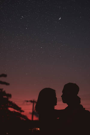 Dark Night Couple Date Wallpaper