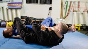 Intense Training In Brazilian Jiu-jitsu Wallpaper