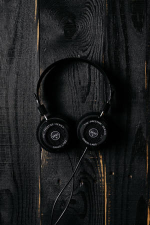 Prestige Black Headphones Full Hd Phone Wallpaper