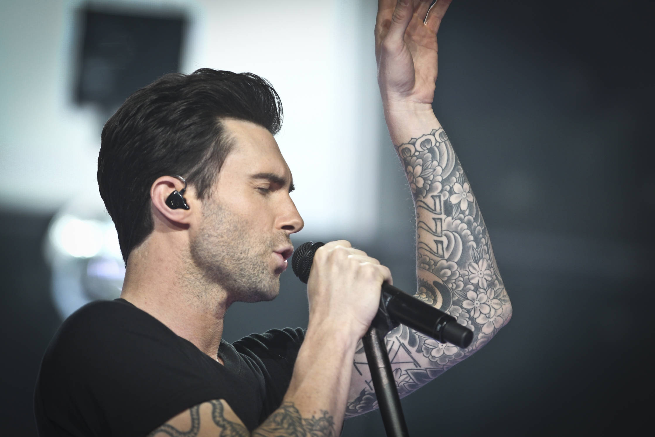 Adam levine песни