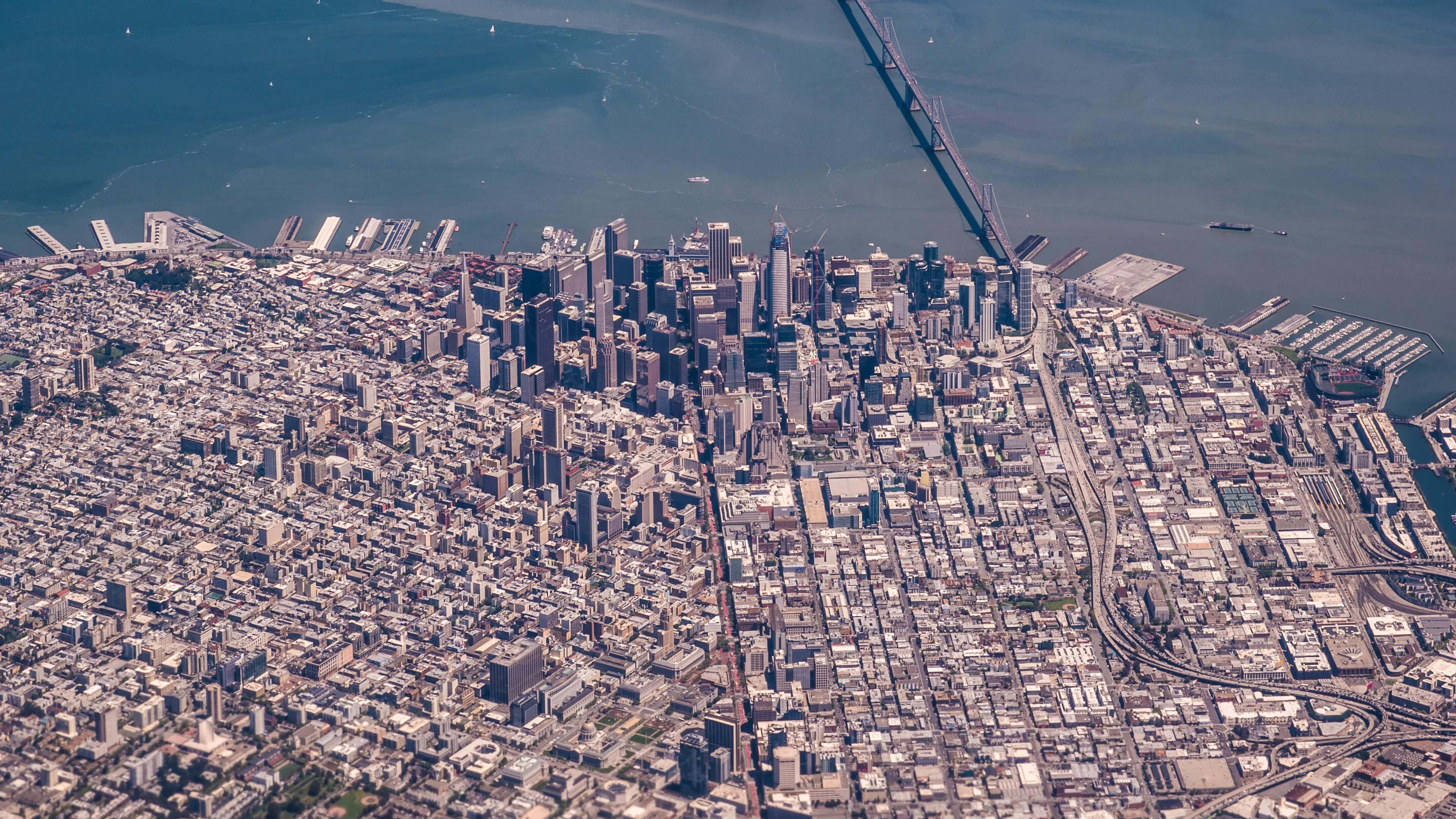 Aerial_ View_of_ San_ Francisco_and_ Bay_ Bridge_4 K
