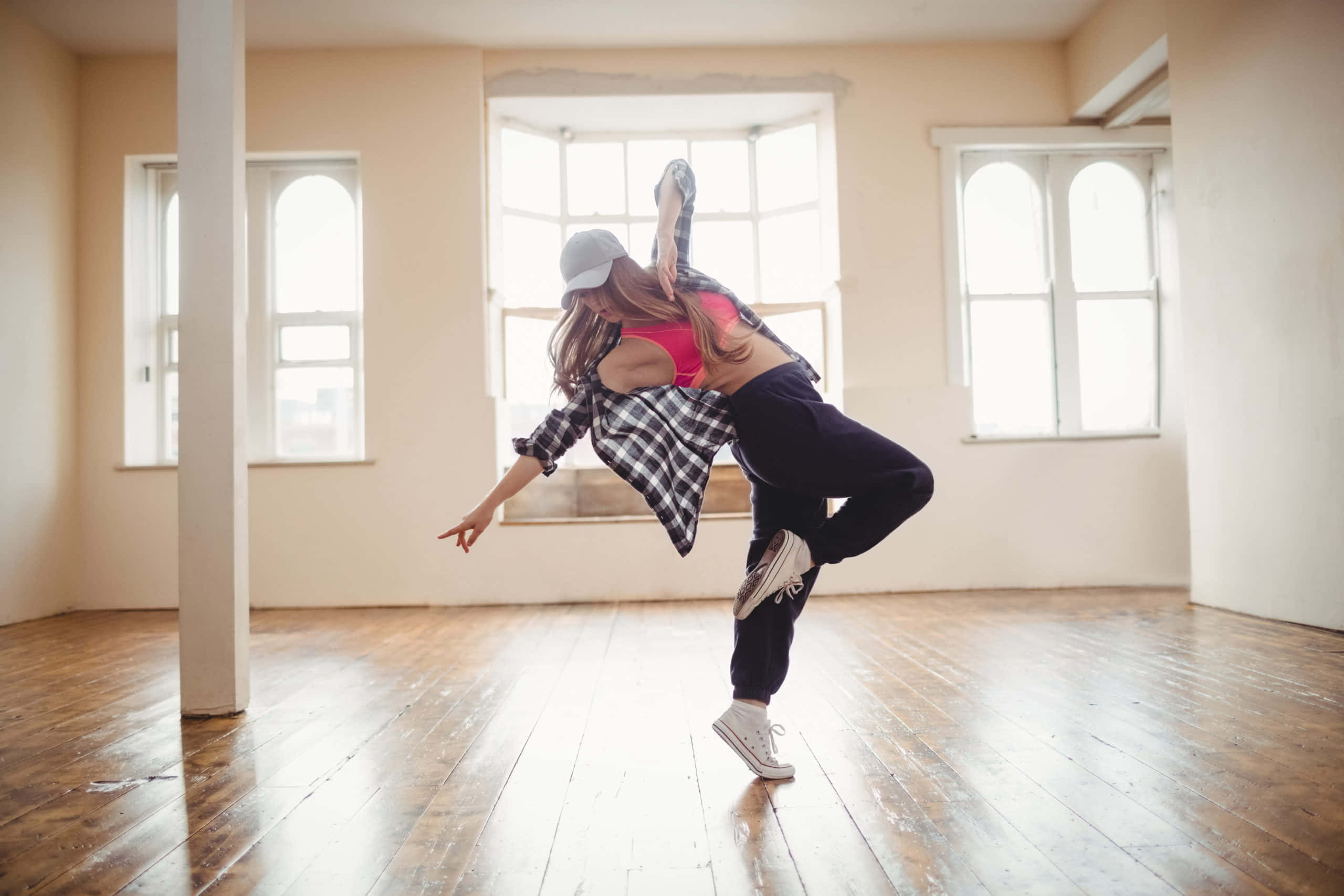 Hip Hop Dancer Dynamic Pose.jpg
