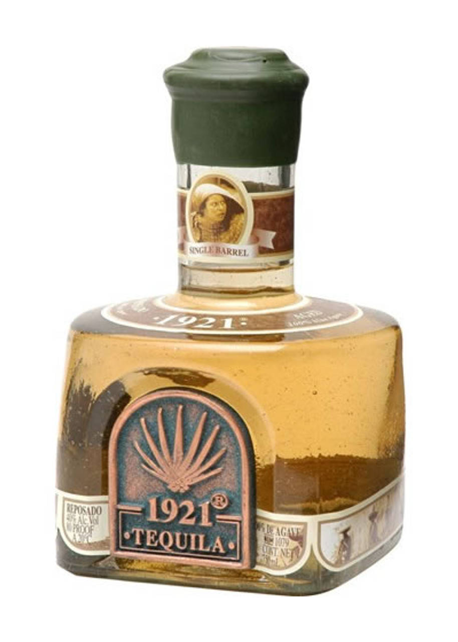 1921 Tequila Reposado Side View Wallpaper