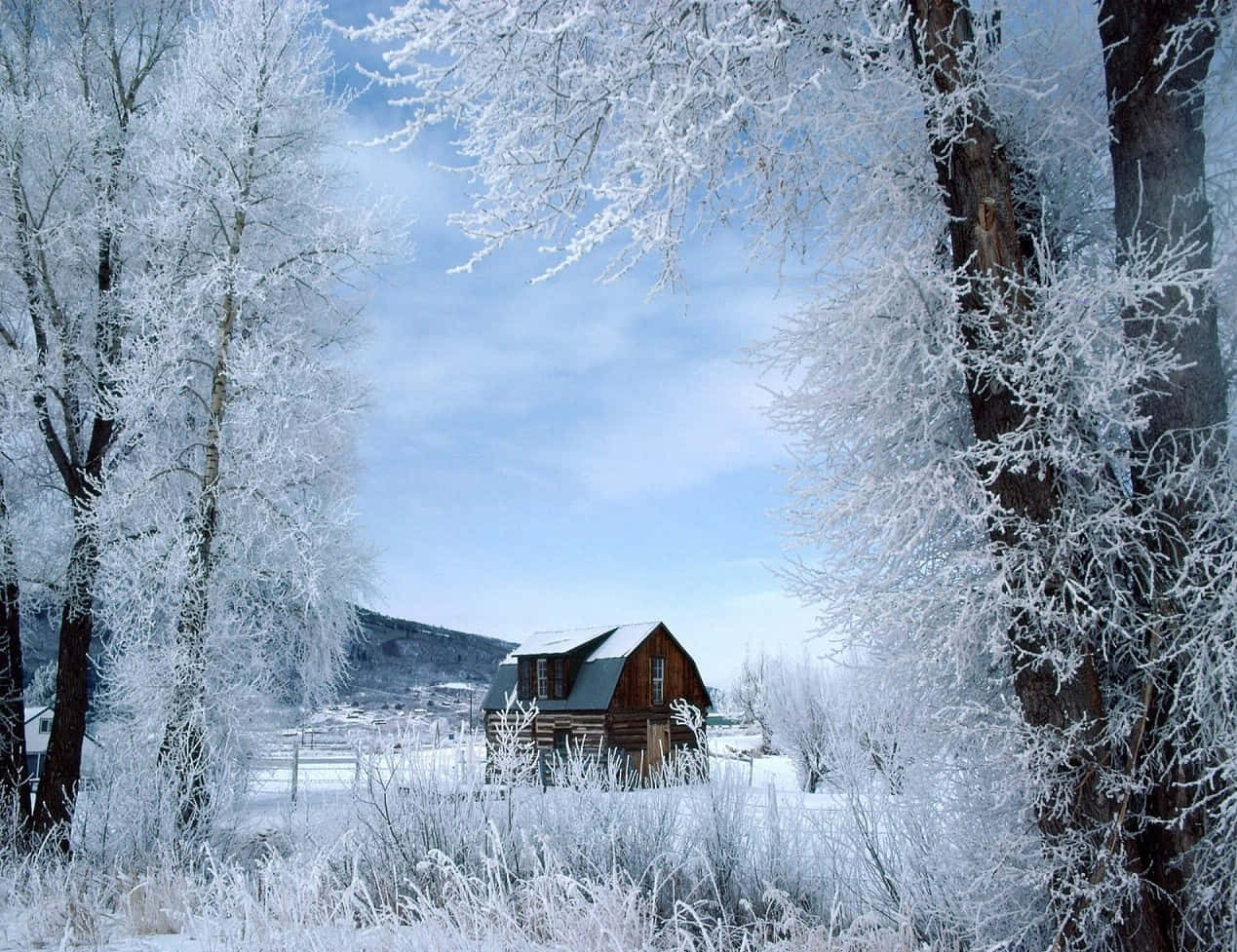 A Cabin Winter Wonderland Desktop Wallpaper