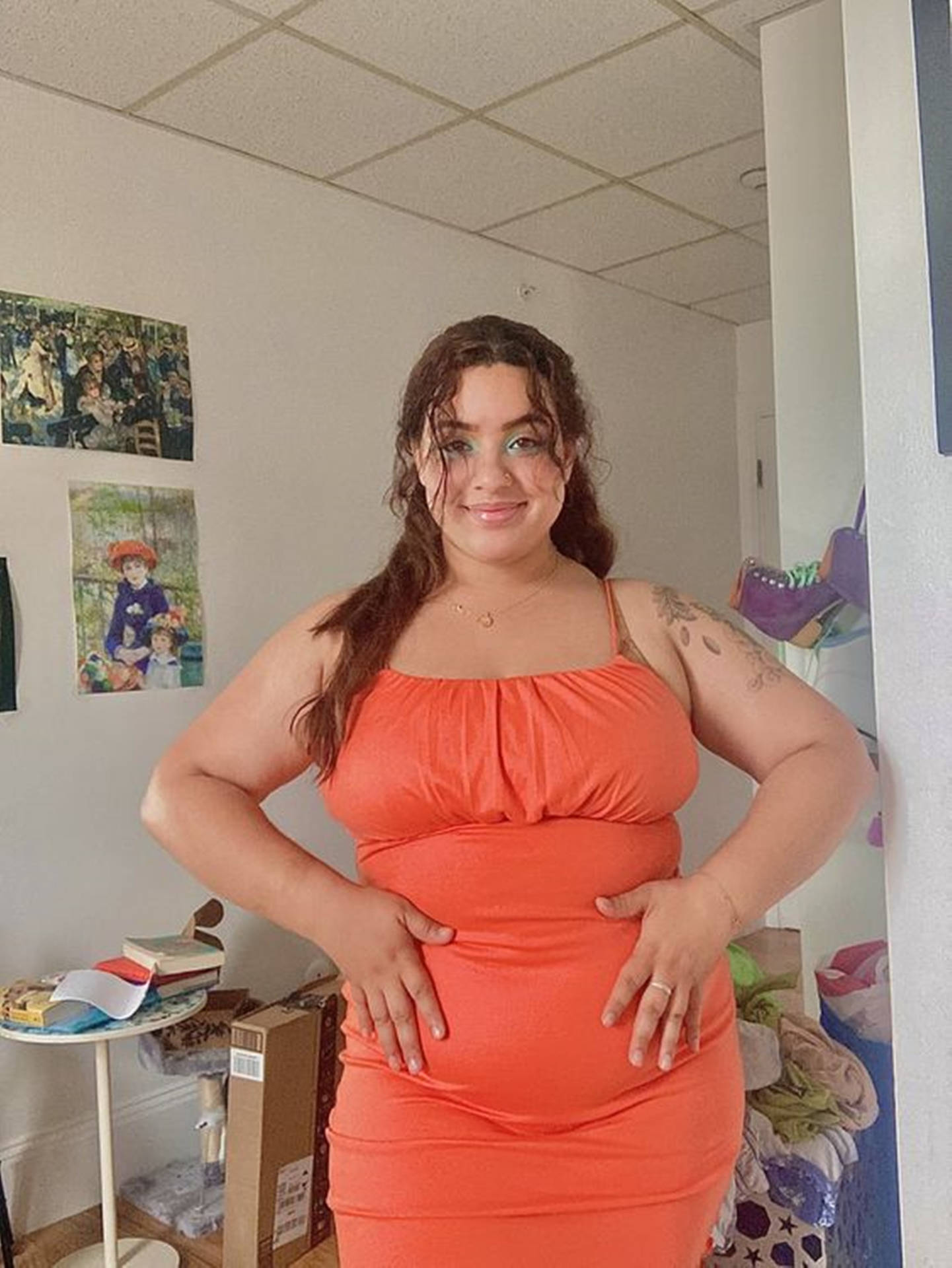 tan chubby teen 