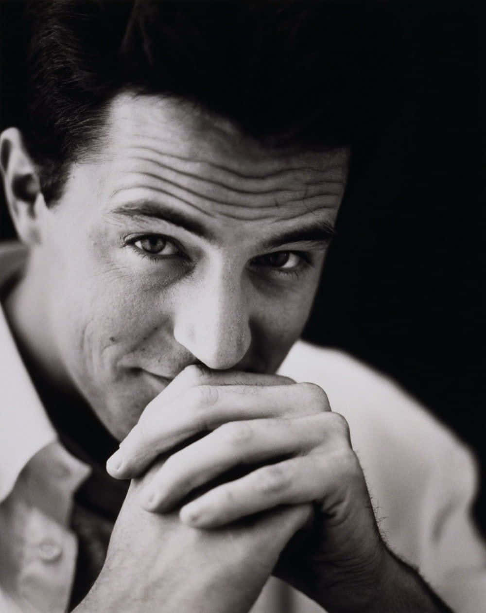 Actor And Producer Matthew Perry Wallpaper