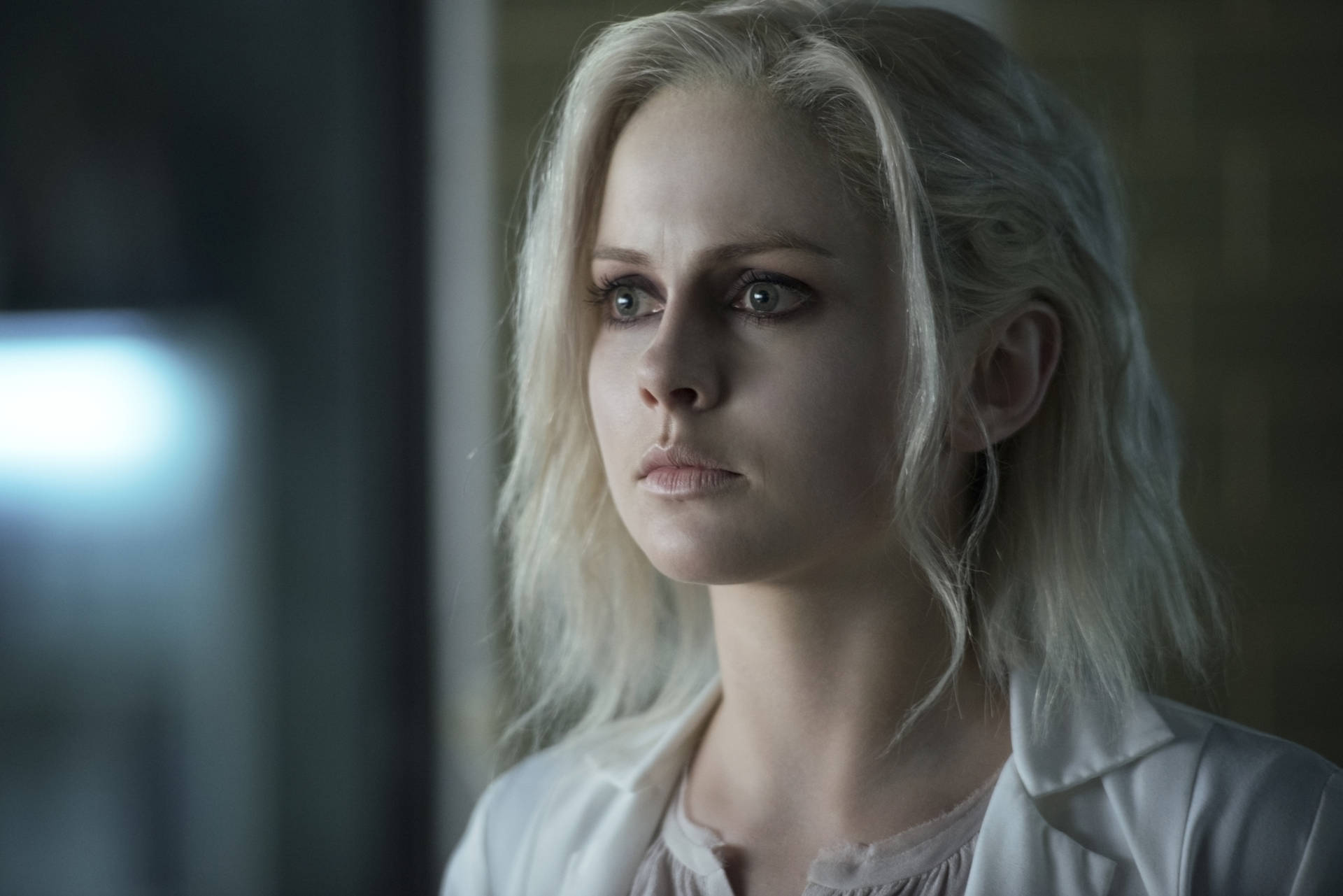 Download free Actress Rose Mciver As Olivia Moore In Izombie Wallpaper -  MrWallpaper.com