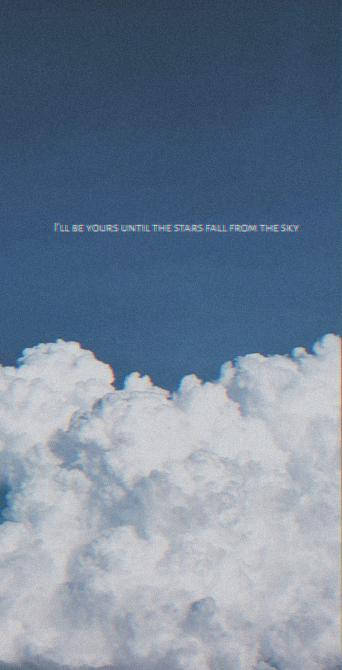 Aesthetic Love Clouds And Fall From The Sky Wallpaper