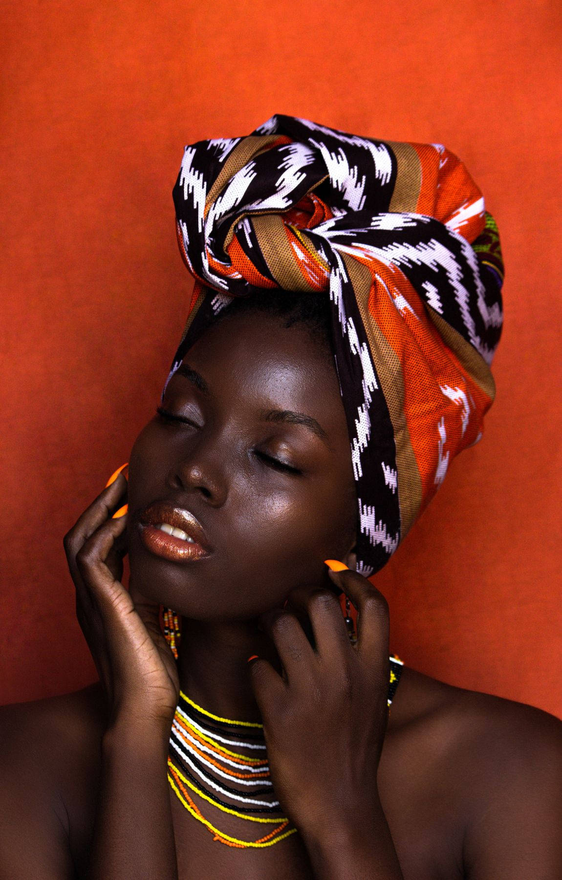 African Woman Headwrap Fashion Wallpaper