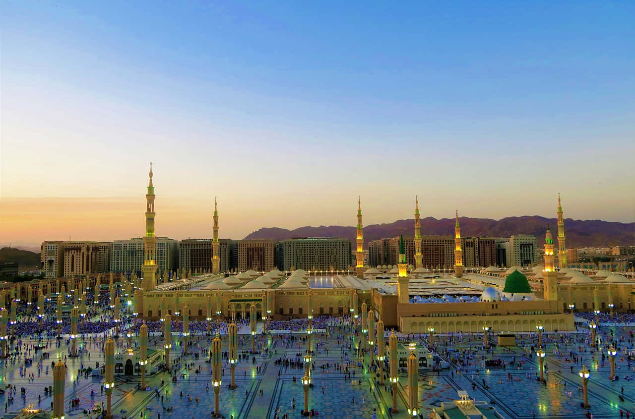 Al Masjid_an Nabawi_ Sunset_ View Wallpaper