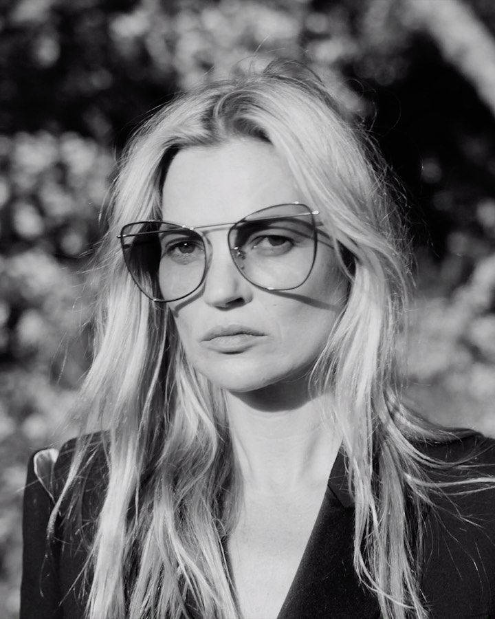 Alexander Mcqueen Kate Moss Model Sunglasses Wallpaper