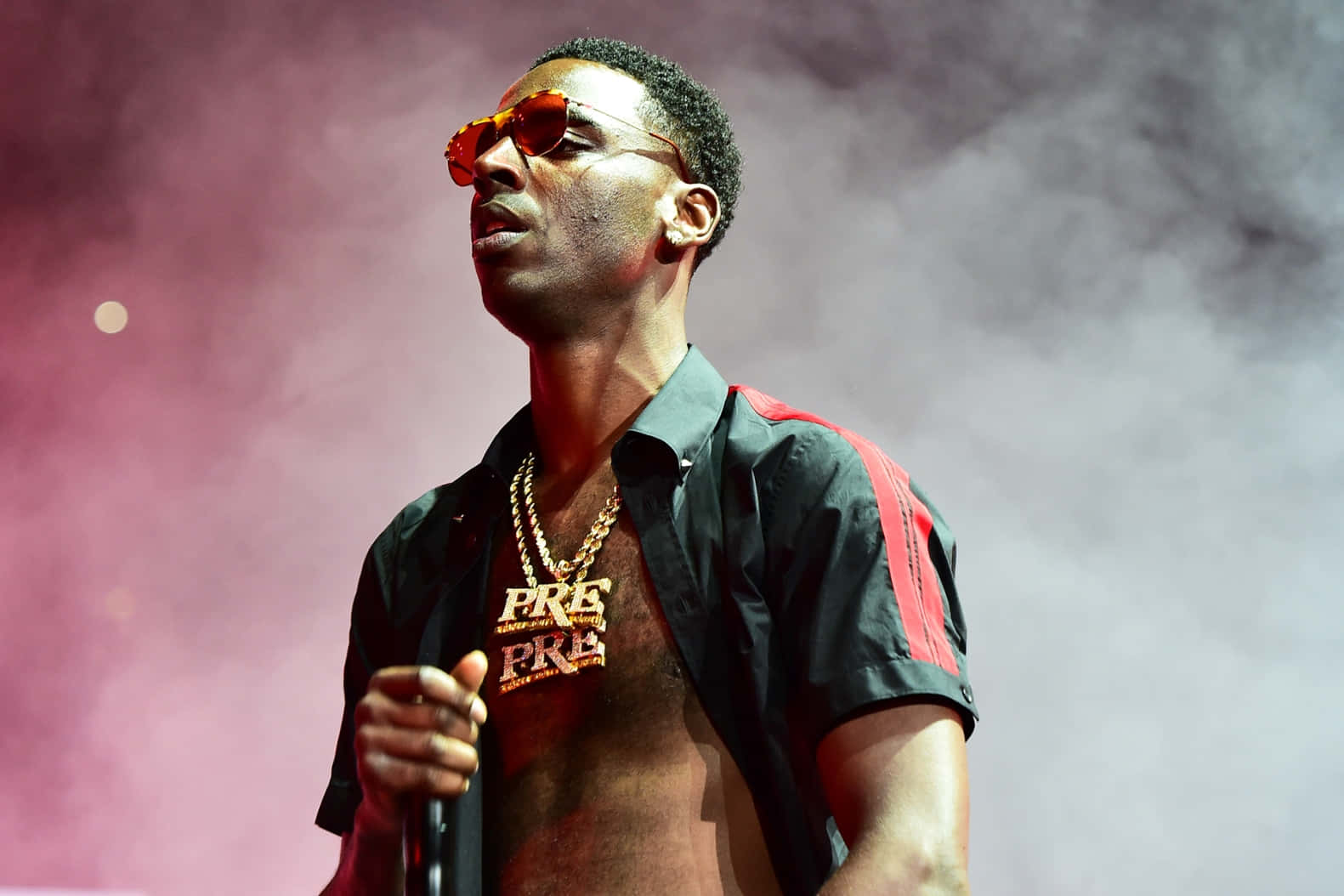 American Rapper Young Dolph In Concert Wallpaper