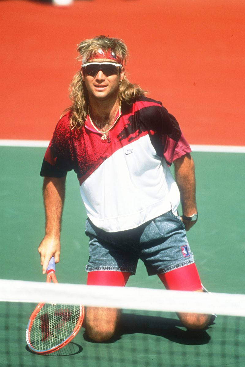 Andre Agassi Kneeling Down Wallpaper