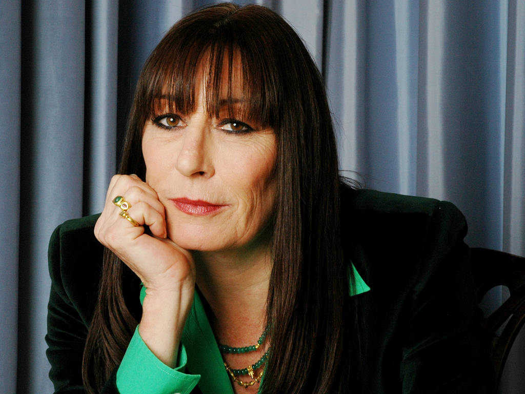 Anjelica Huston Harper's Bazaar Photoshoot Wallpaper