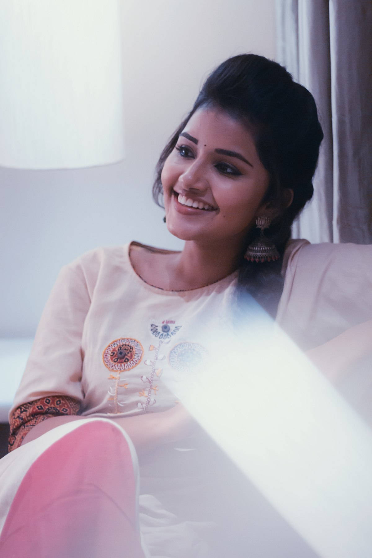 Anupama Parameswara Candid Shot Wallpaper