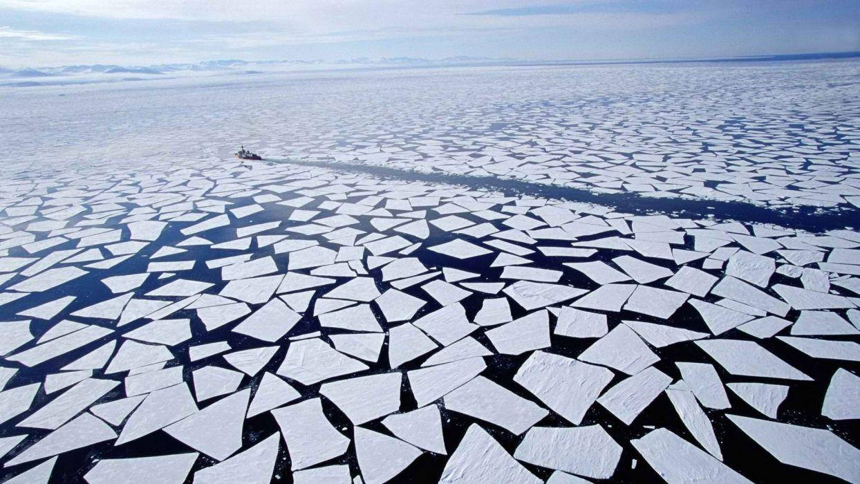 Arctic Vast Ocean With Ice Wallpaper