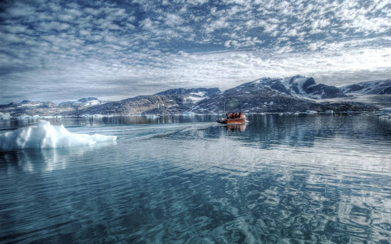 Arctic Water With Boat Wallpaper