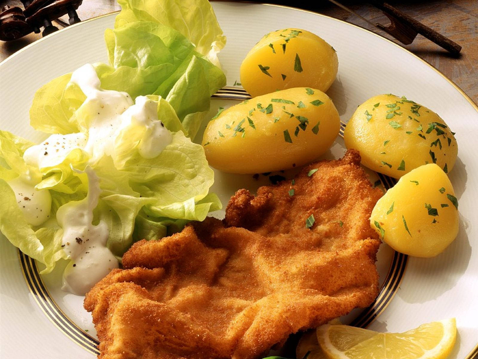 Authentic Golden Brown Wiener Schnitzel Wallpaper