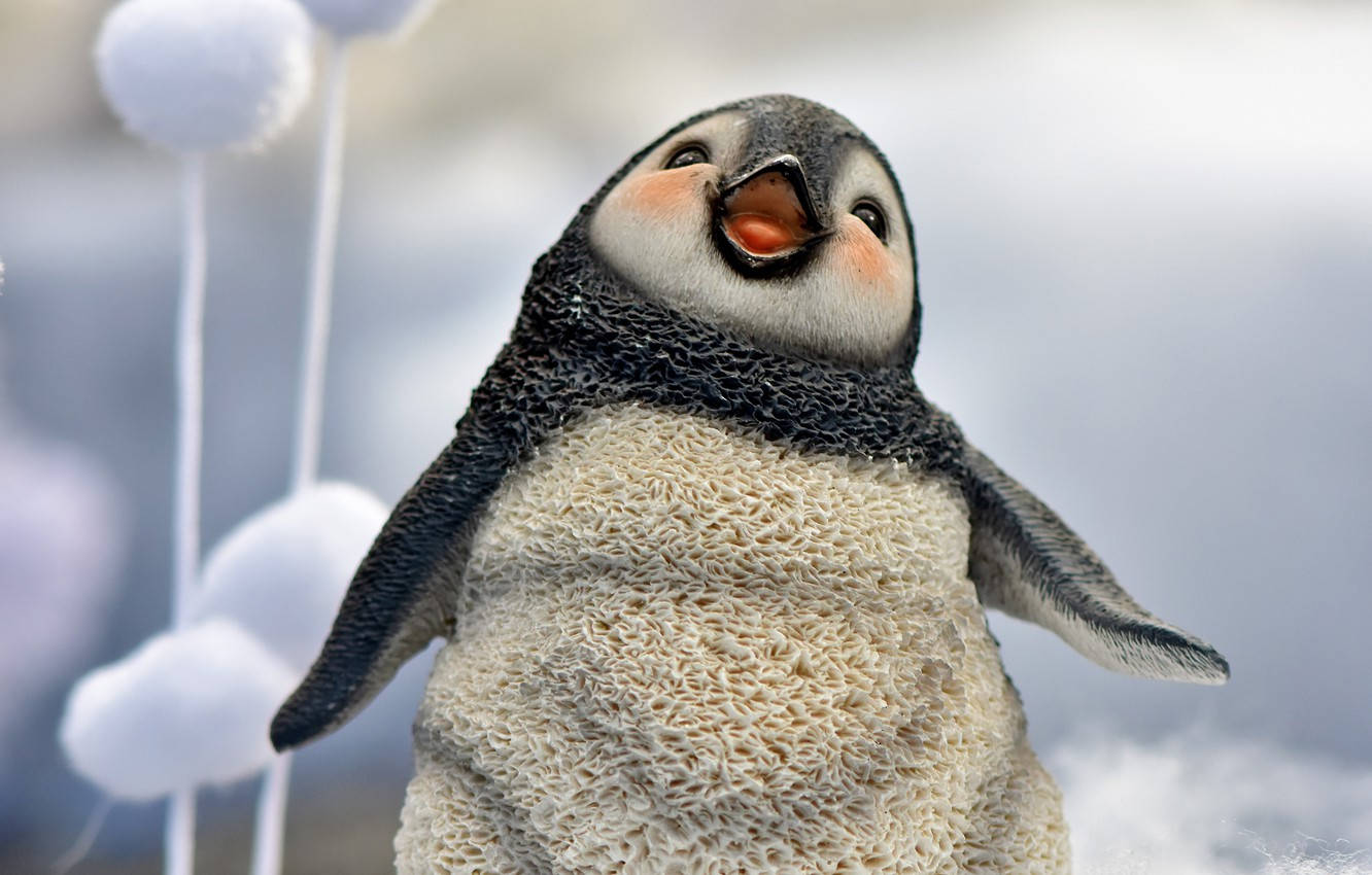 Baby Penguin Figurine Wallpaper