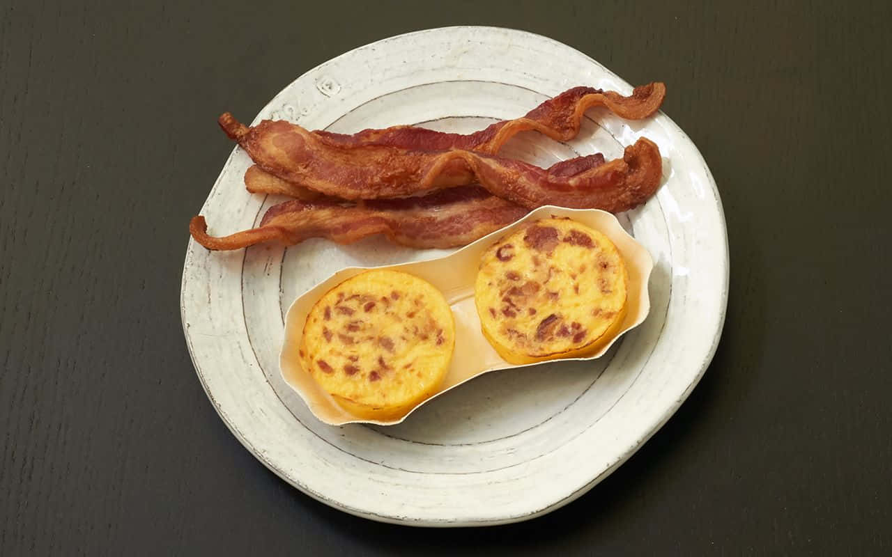 Baconand Egg Breakfast Plate Wallpaper