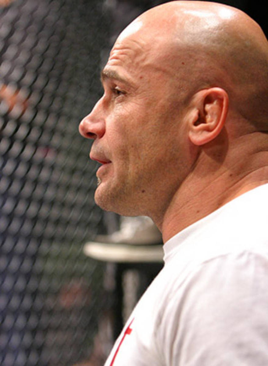 Bas Rutten Heavyweight Champion Wallpaper