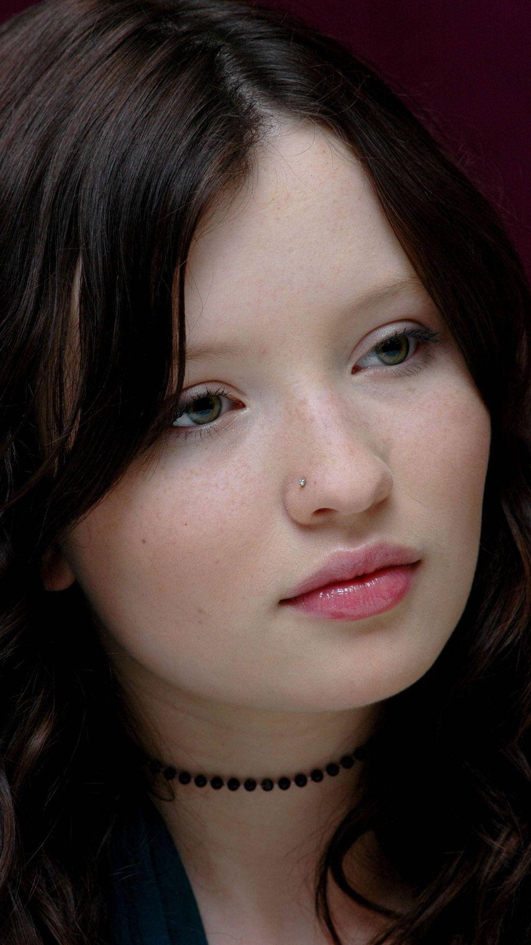 100 Free Emily Browning HD Wallpapers & Backgrounds - MrWallpaper.com