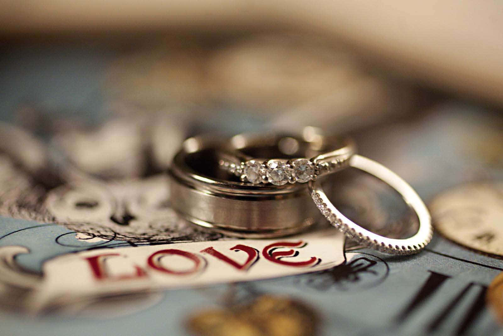 Beautiful Silver Engagement Couple Rings Wallpaper