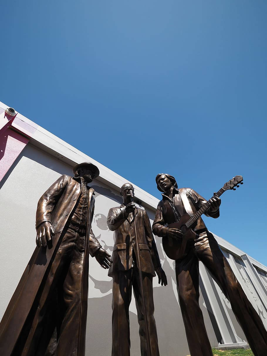 Bee Gees Bronze Statue Redcliffe Australia Wallpaper