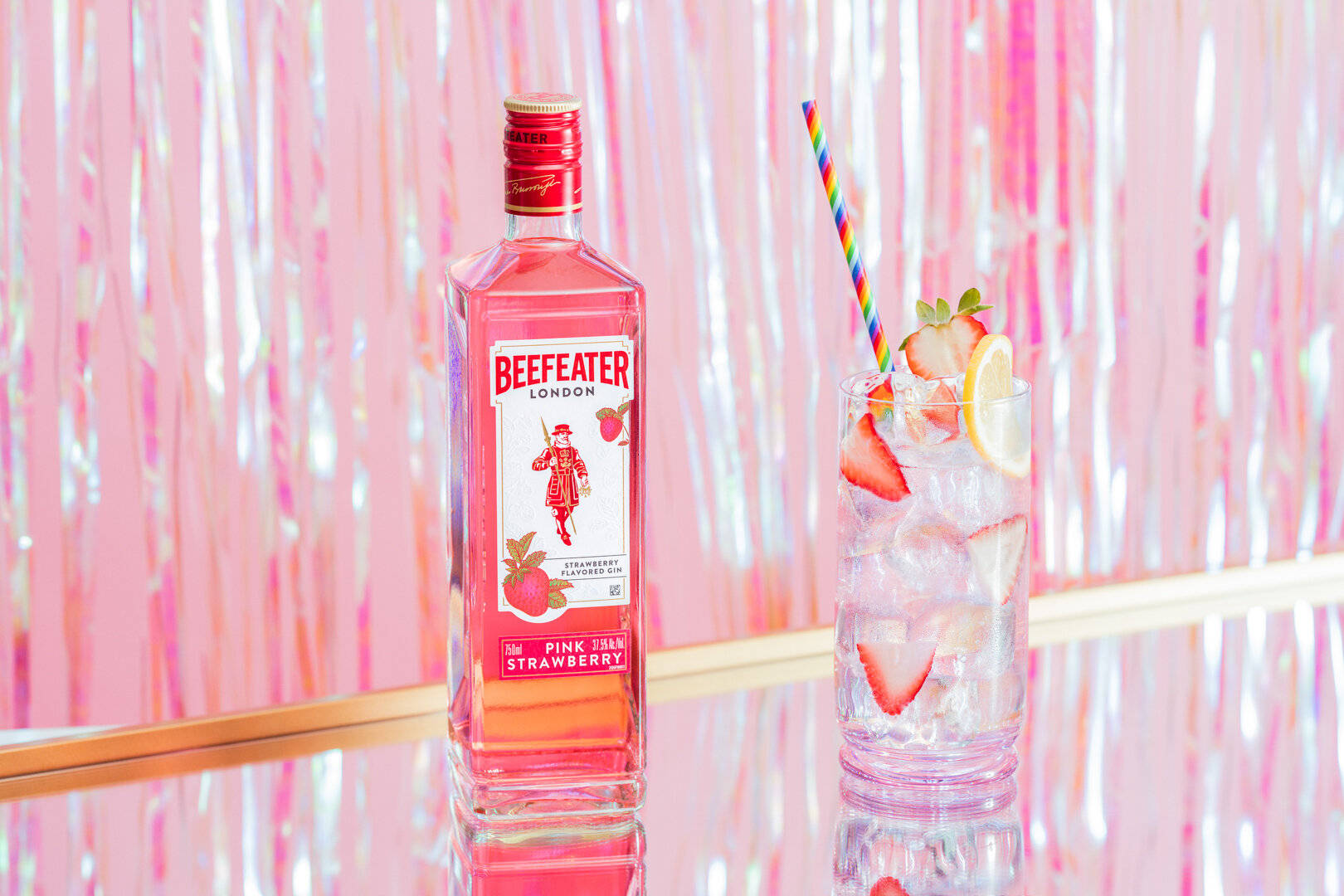 Beefeater Strawberries Lemon Wallpaper