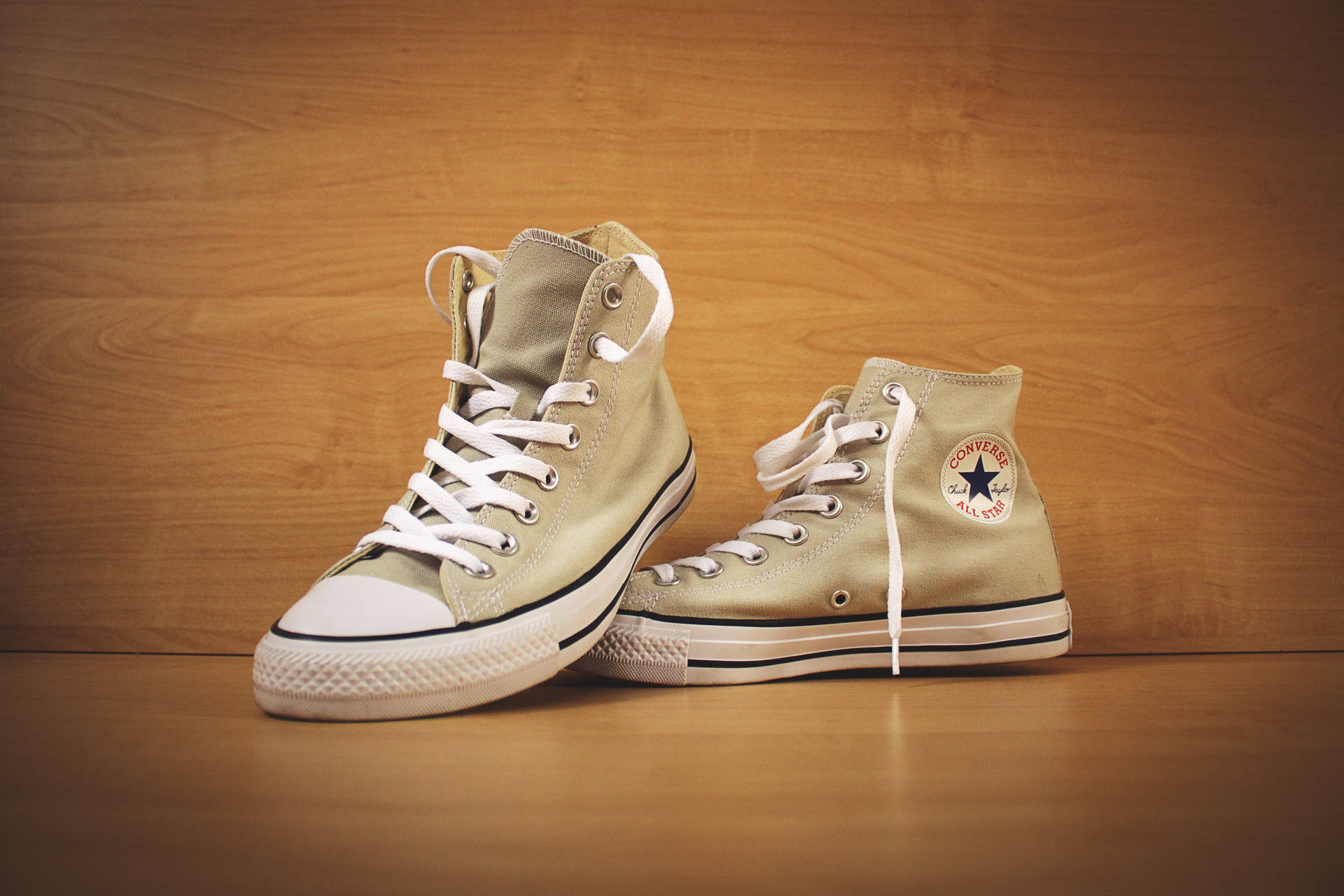 Converse high cut on sale beige