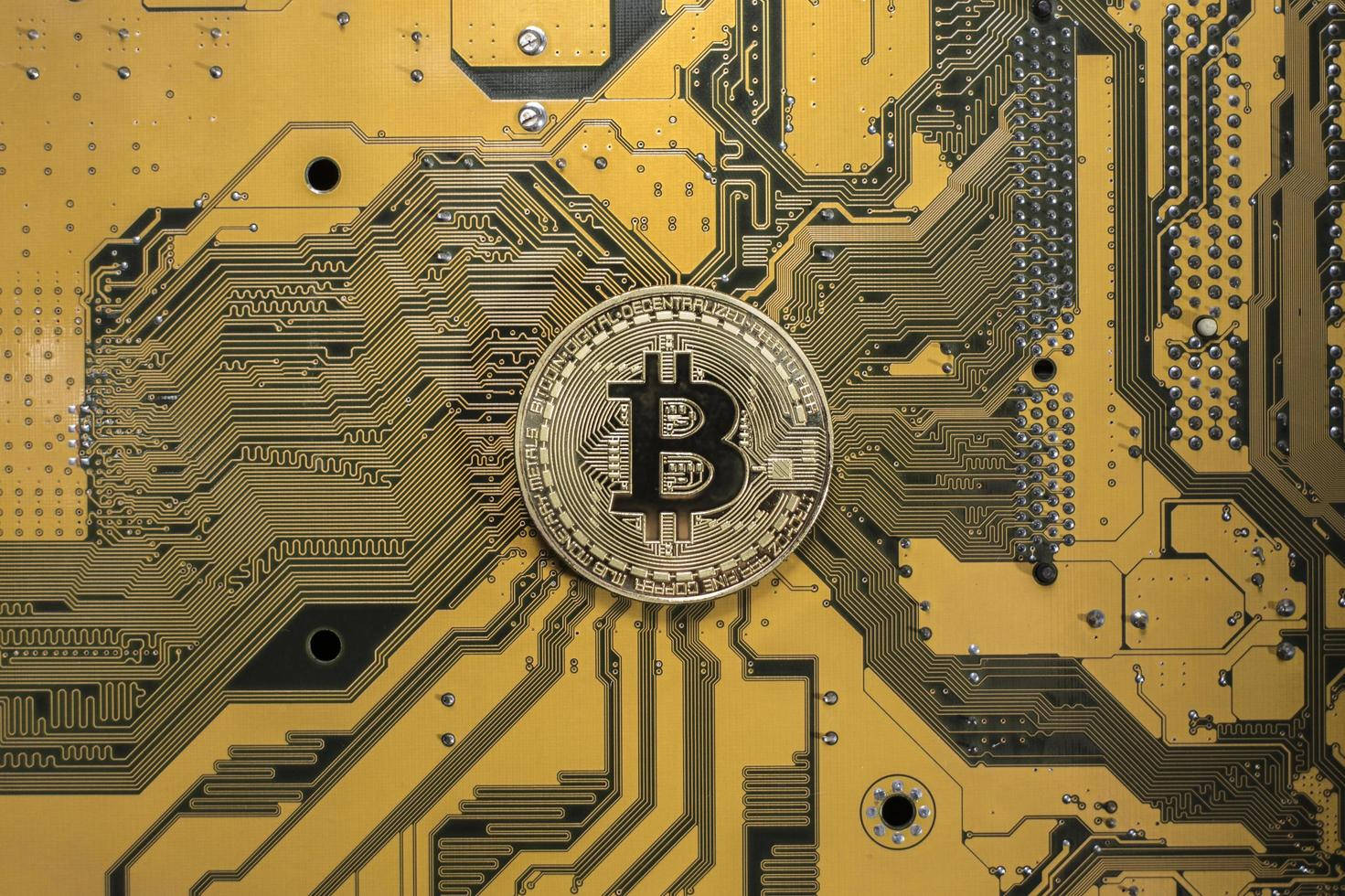 Bitcoin On Gold Motherboard Crypto Background Wallpaper