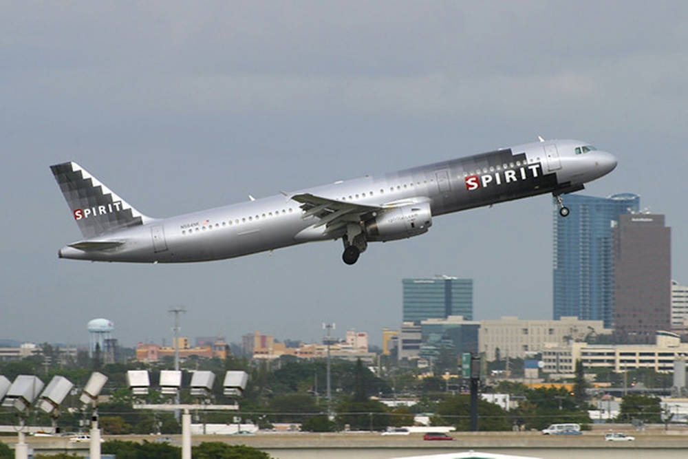 Black And Gray Spirit Airlines Airplane Wallpaper