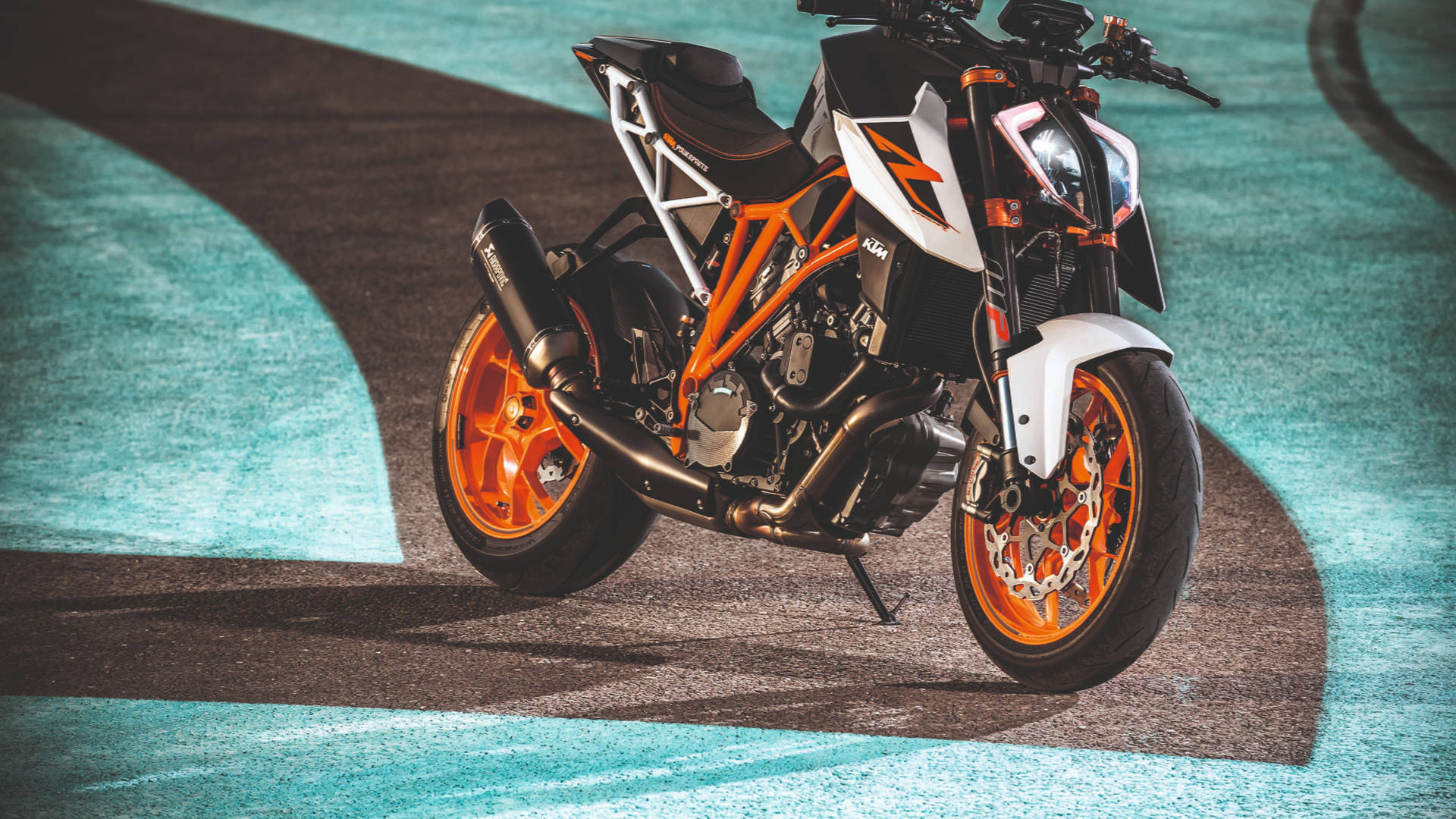 Black And Orange Ktm Bike 4k Wallpaper