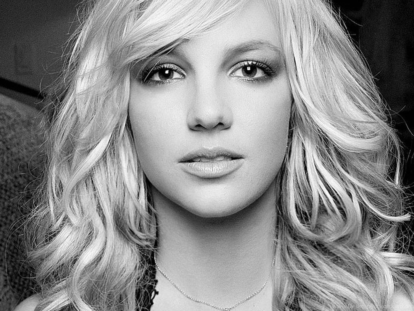 Black And White Britney Spears Wallpaper