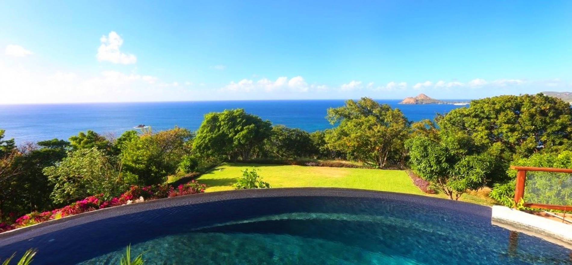 Breathtaking View Of Morne Trulah Estate In St. Lucia Wallpaper