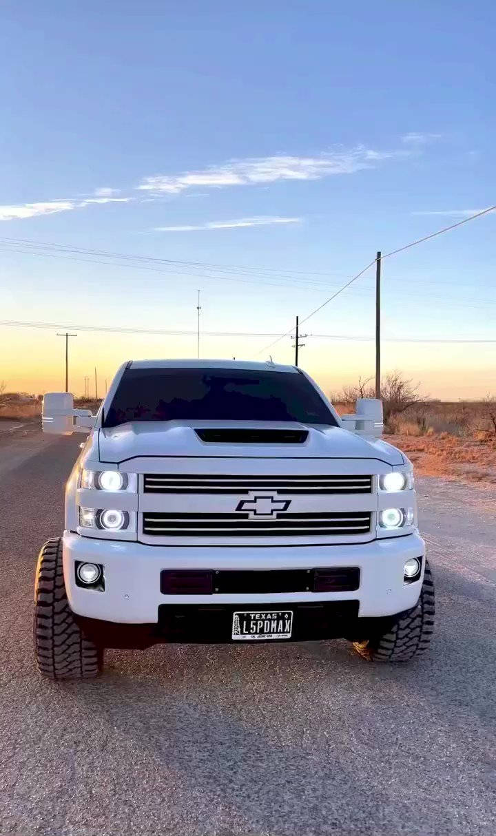 Brilliant White Duramax Car Wallpaper