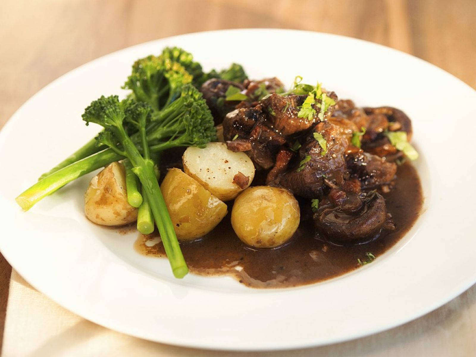 Broccoli Beef Bourguignon Wallpaper