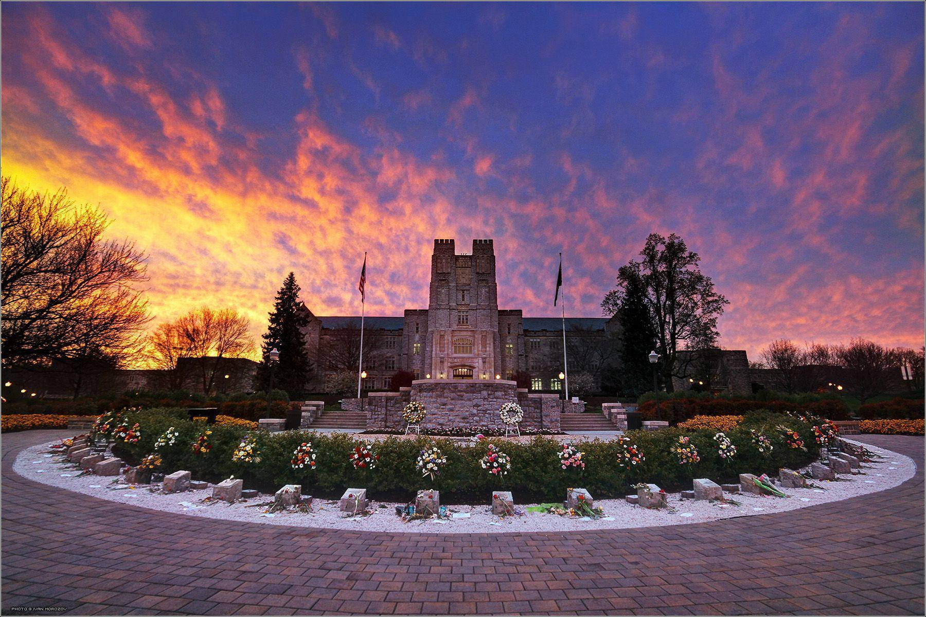 Burruss Hall Virginia Tech Wallpaper