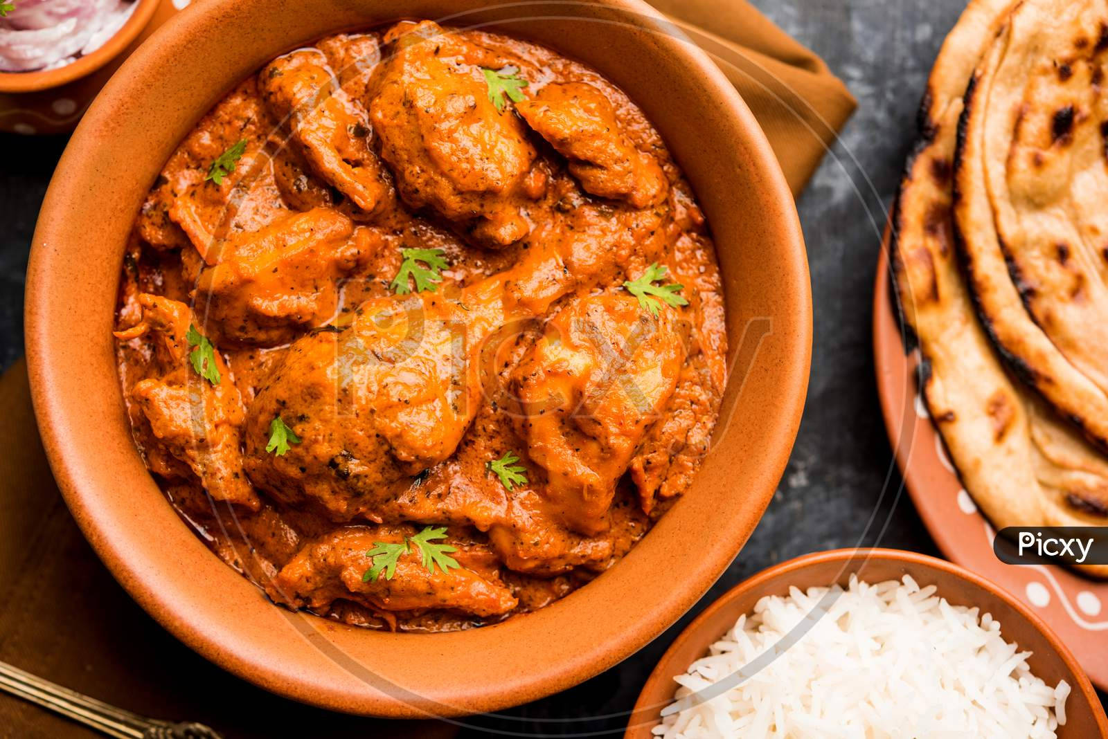 Butter Chicken With Herbs Wallpaper