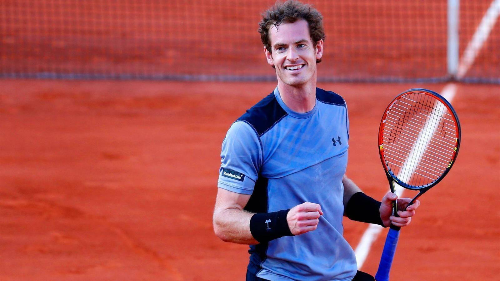 Champion Smile - Andy Murray With His Tennis Racket Wallpaper