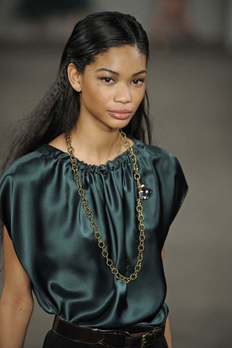 Chanel Iman In A Striking Pose On The Catwalk Wallpaper