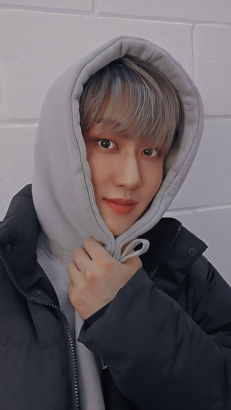 Changbin Selfie Photo Wallpaper