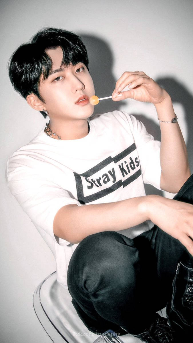 Changbin With Black Hair Wallpaper