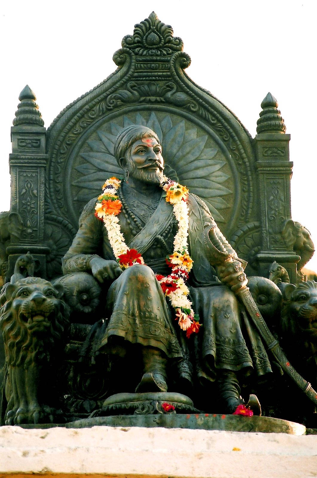 Chhatrapati Shivaji Maharaj Sitting On Throne Wallpaper
