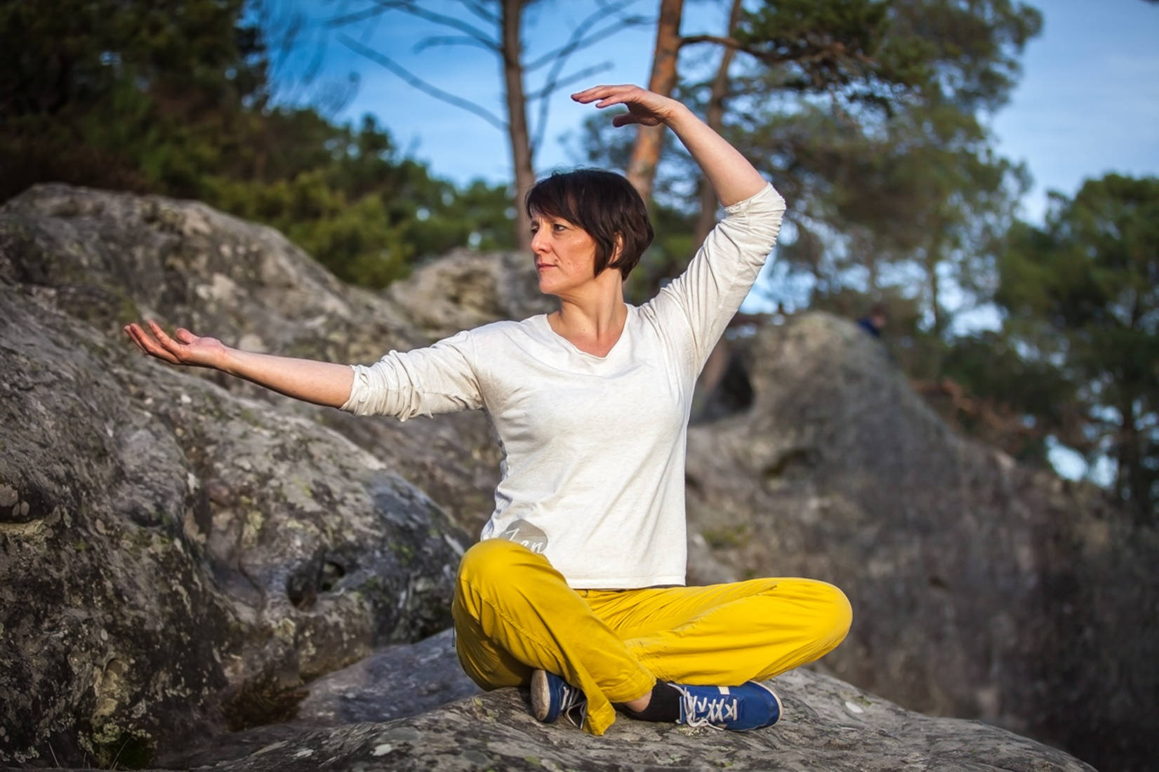 Chinese Meditation Qi Gong Breathing Technique Wallpaper