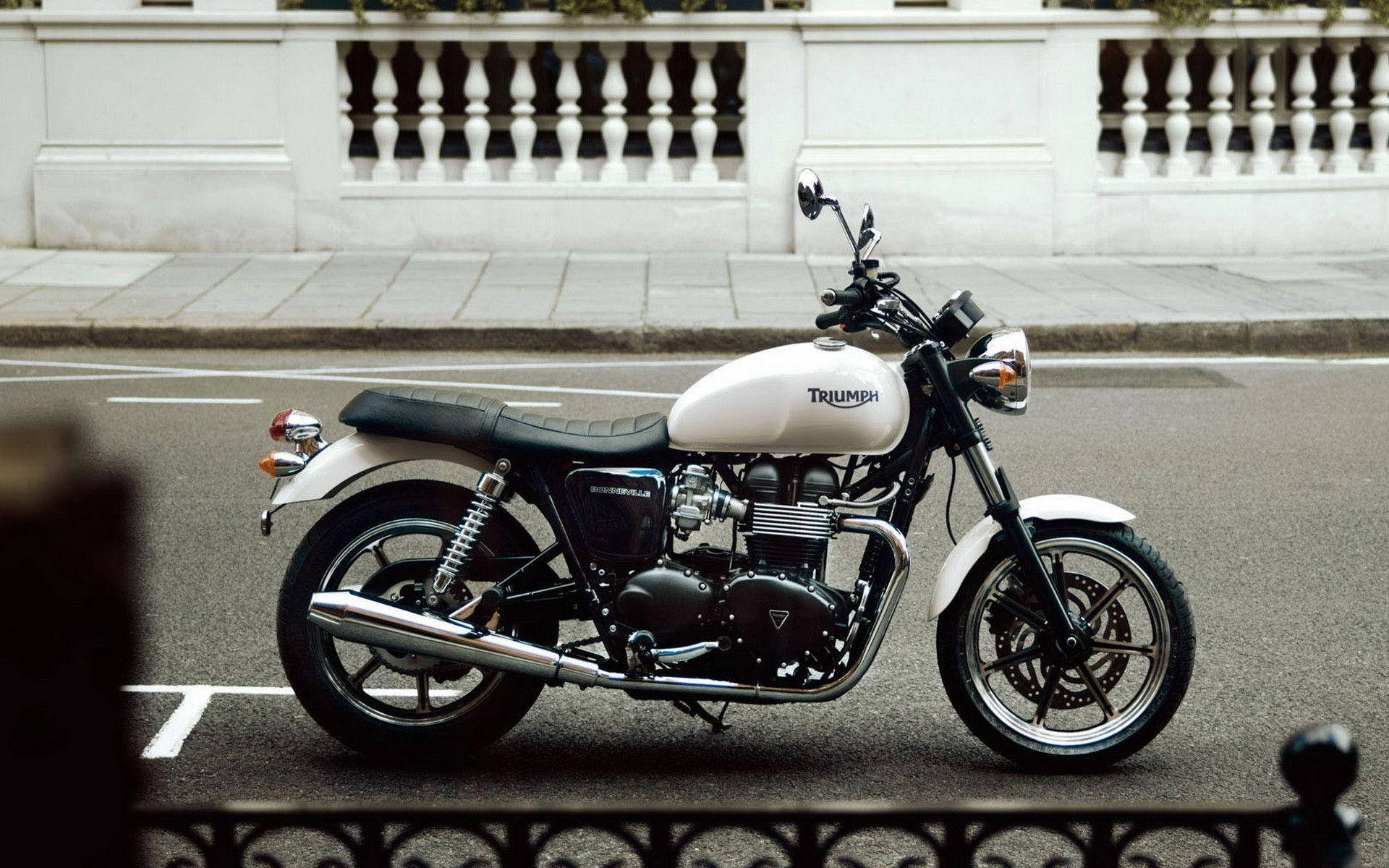 Vehicles Triumph Bonneville #Motorcycle #Triumph #Vehicle #2K #wallpaper  #hdwallpaper #desktop | Bonneville, Triumph bonneville, Motorcycle wallpaper