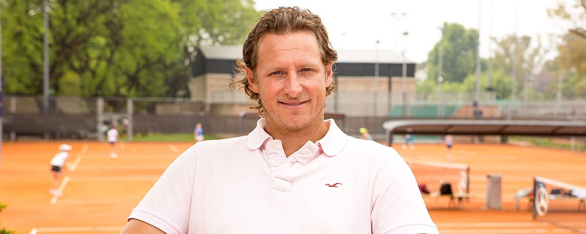 Clay Court Behind David Nalbandian Wallpaper