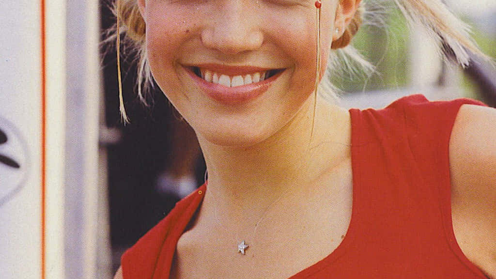 Close Up Smile 2000s Girl Wallpaper